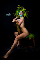La muse attend pour le maître à son retour du jardin