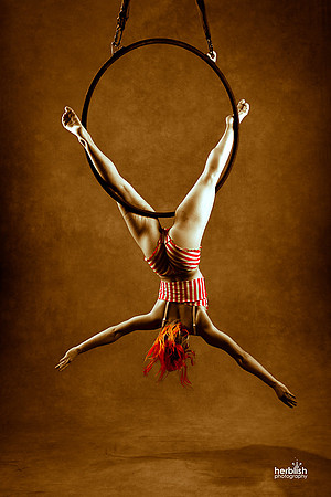 Lyra Chapter 2 - Pirouettes in near Sepia