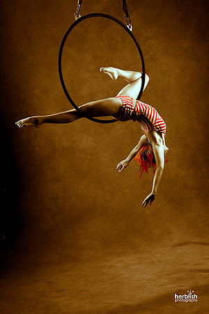 Lyra Chapter 2 - Pirouettes in near Sepia